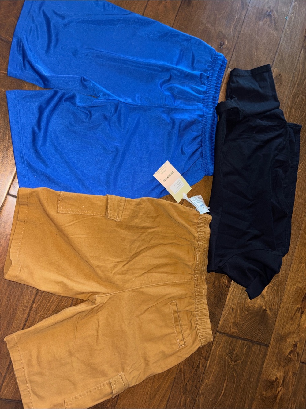 Boys Lot ~Marvel tee, Sovereign State cargo shorts, Sport gym shorts - Picture 2 of 9